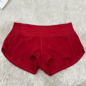 LULULEMON LOW RISE SPEED UP SHORT 2.5 inch